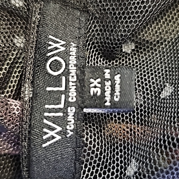 Willow women's top, 3X. Black sheer overlay tier. Floral print. Goth, f… - Picture 7 of 9